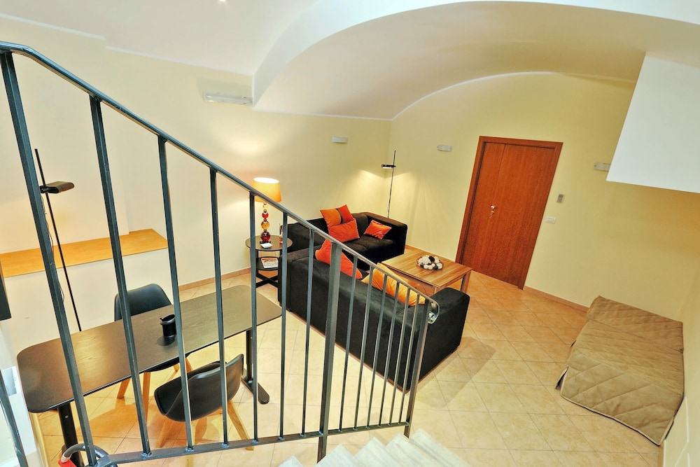 Hotel Camelia — Hotel rooms in Rome, Lazio