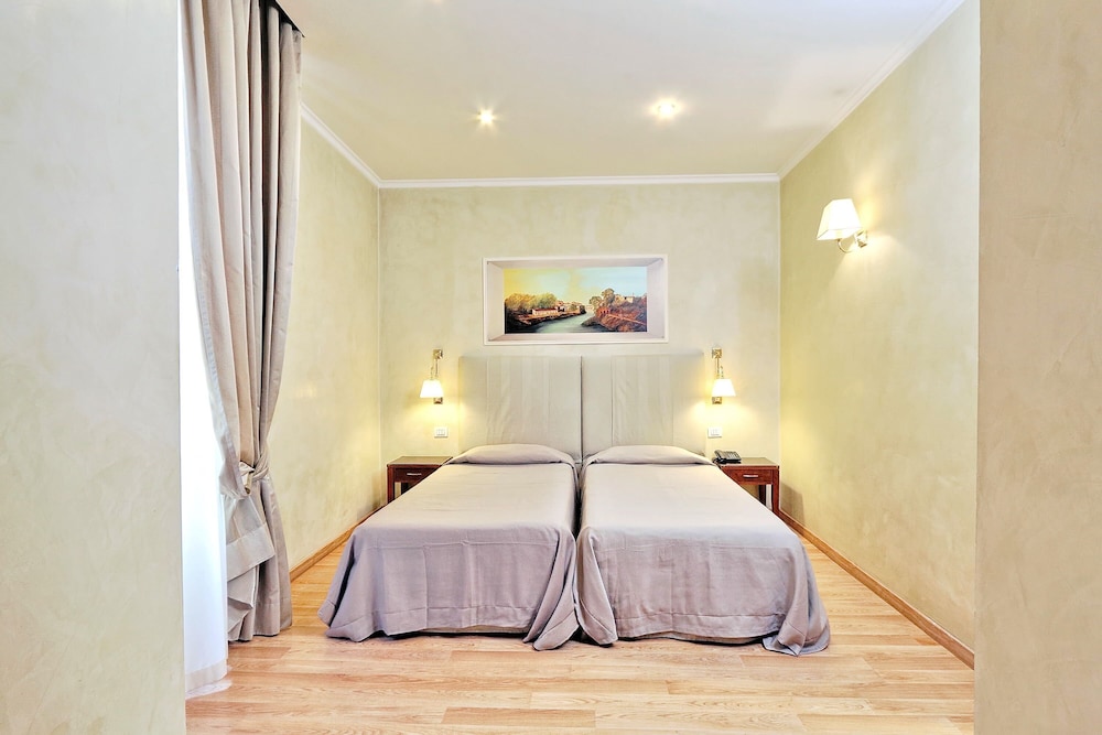Hotel Camelia — Hotel rooms in Rome, Lazio
