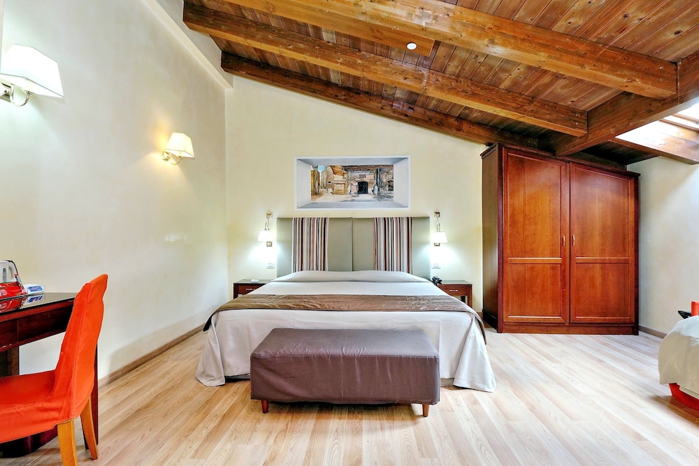 Hotel Camelia — Hotel rooms in Rome, Lazio