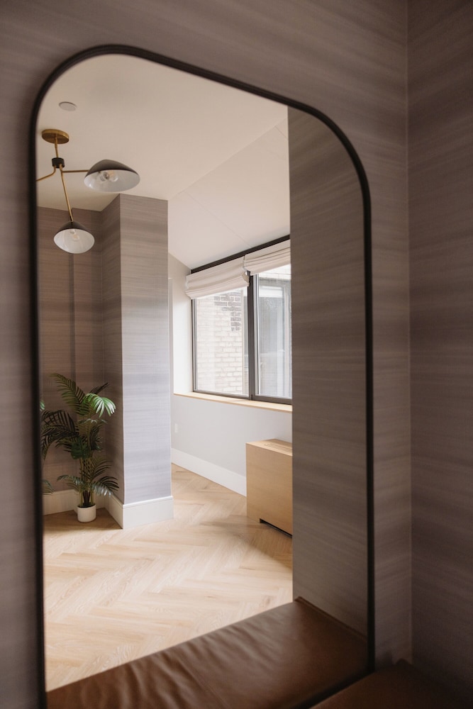 Aura Hotel Times Square — Hotel rooms in New York City, New York State