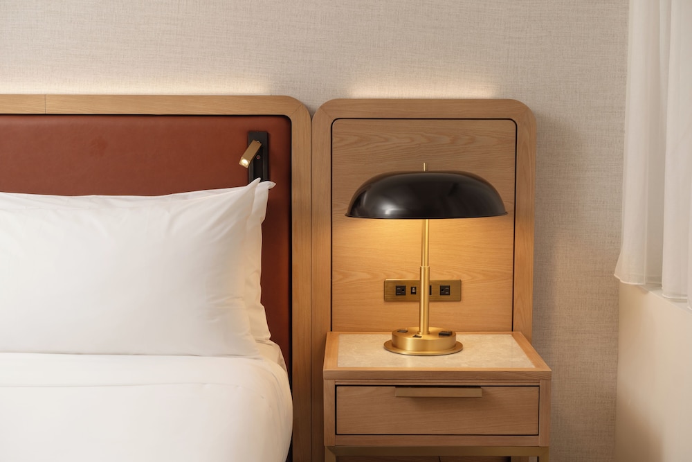 Aura Hotel Times Square — Hotel rooms in New York City, New York State