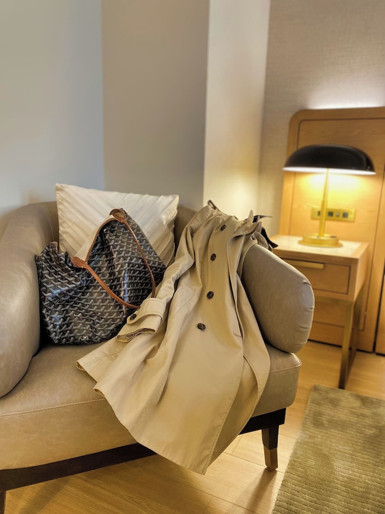 Aura Hotel Times Square — Hotel rooms in New York City, New York State