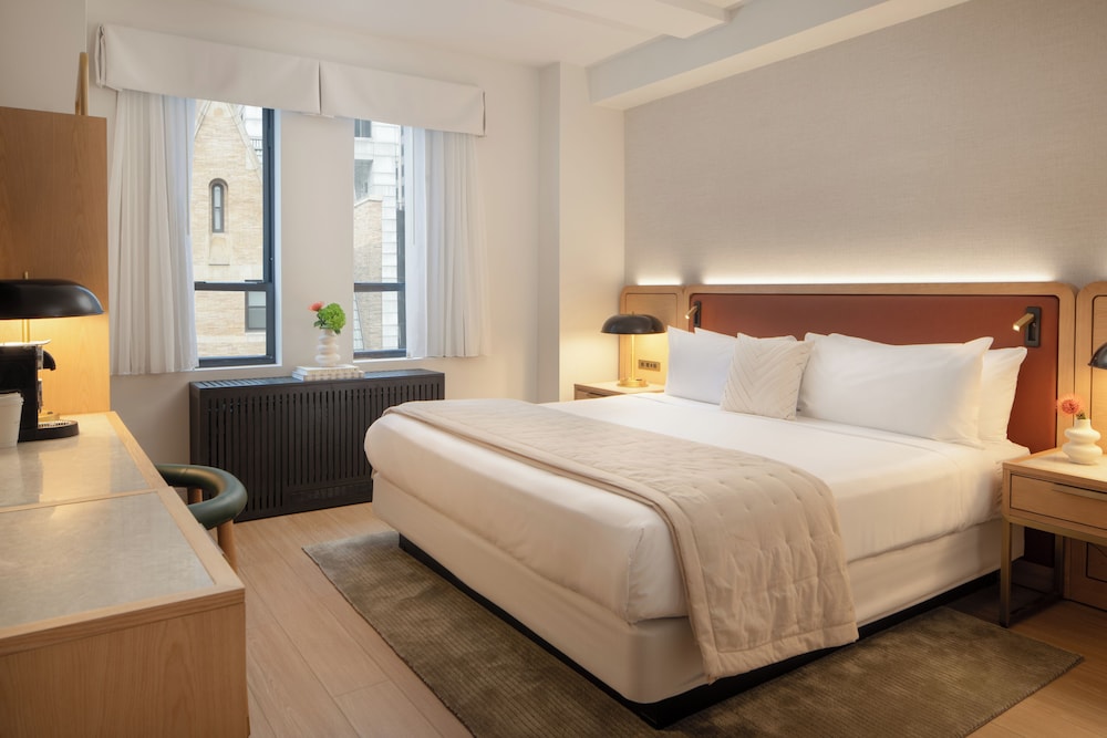 Aura Hotel Times Square — Hotel rooms in New York City, New York State