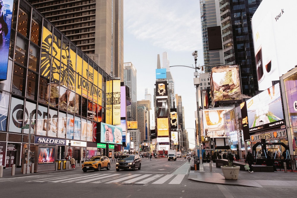 Aura Hotel Times Square — Attractions in the area in New York City, New York State