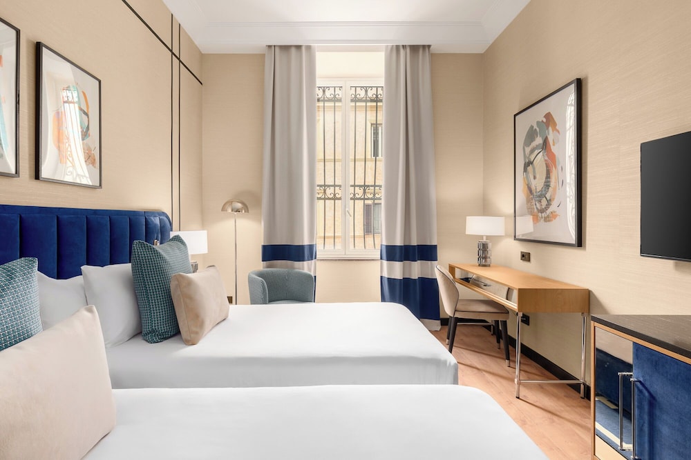 Room Mate Collection Mia, Rome Colosseum — Hotel rooms in Rome, Lazio