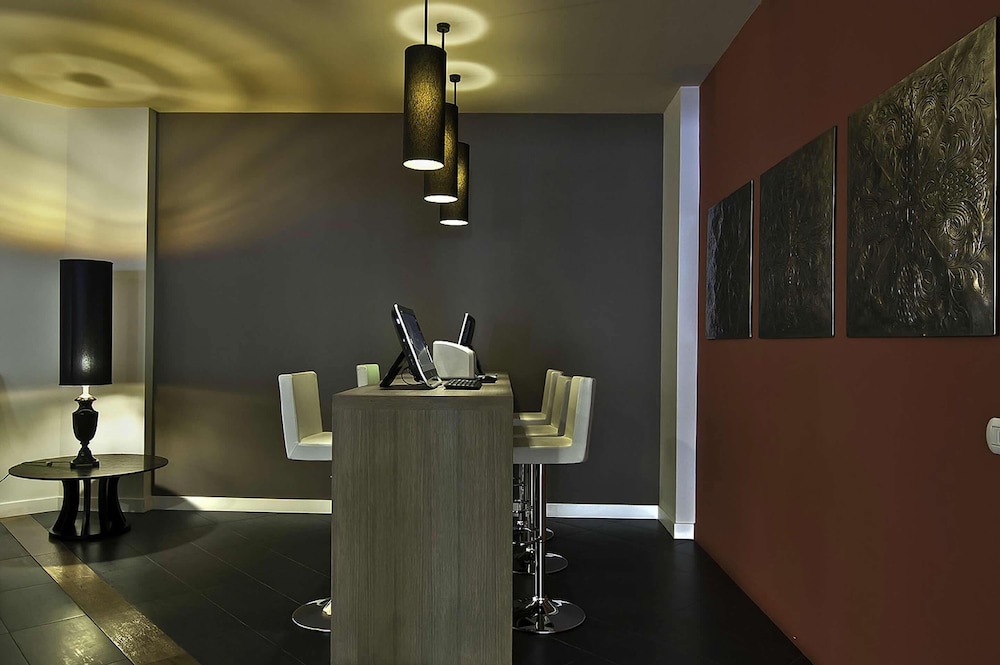 Hotel Caravel — Restaurant & bars in Rome, Lazio