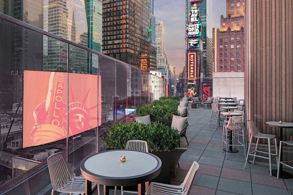 New York Marriott Marquis - zdjęcie 2
