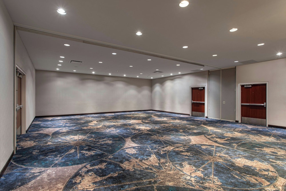 New York Marriott Marquis — Hotel building in New York City, New York State