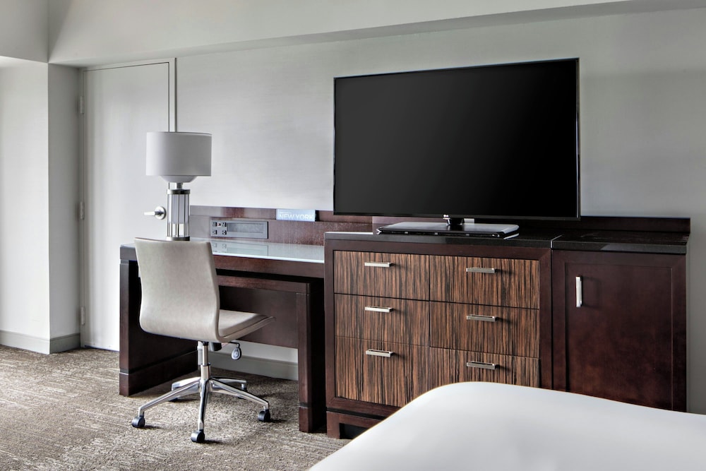 New York Marriott Marquis — Hotel rooms in New York City, New York State