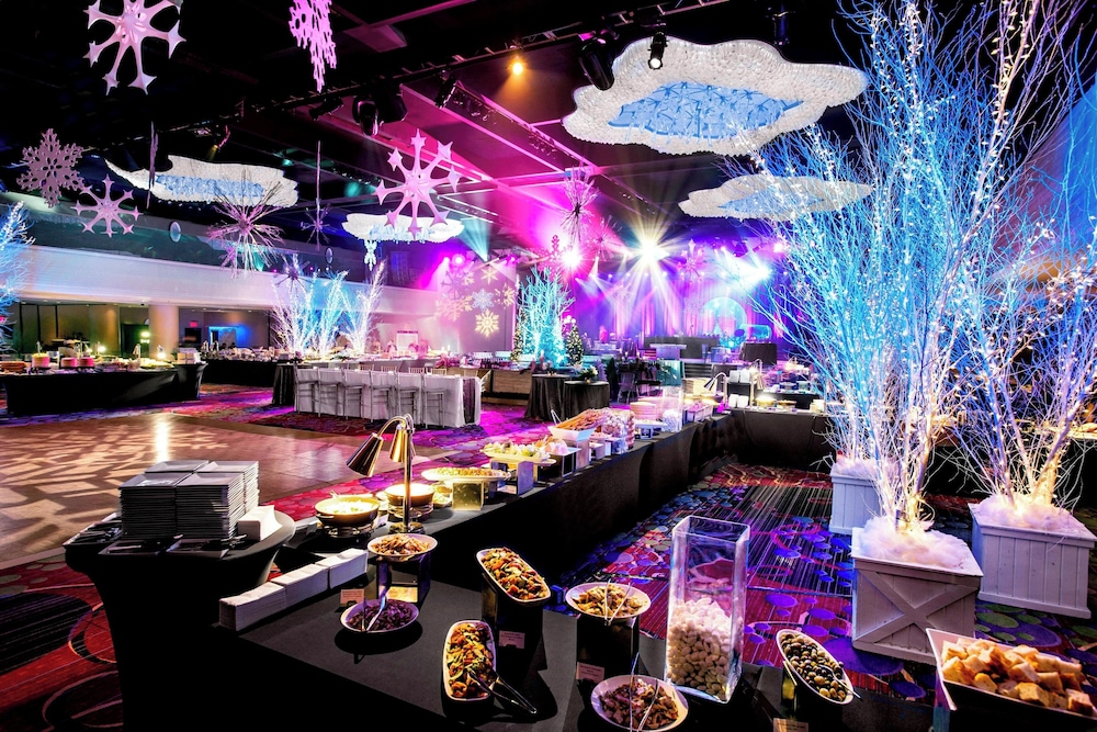 New York Marriott Marquis — Restaurant & bars in New York City, New York State