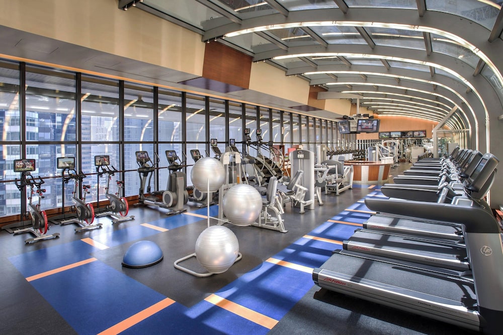 New York Marriott Marquis — Sports & recreation in New York City, New York State
