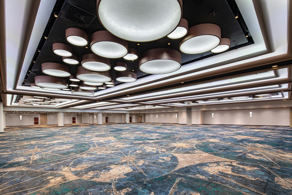 New York Marriott Marquis — Hotel building in New York City, New York State