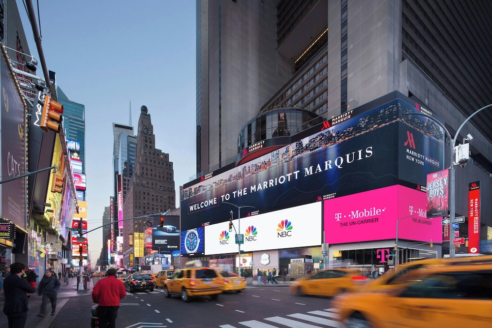New York Marriott Marquis — Attractions in the area in New York City, New York State