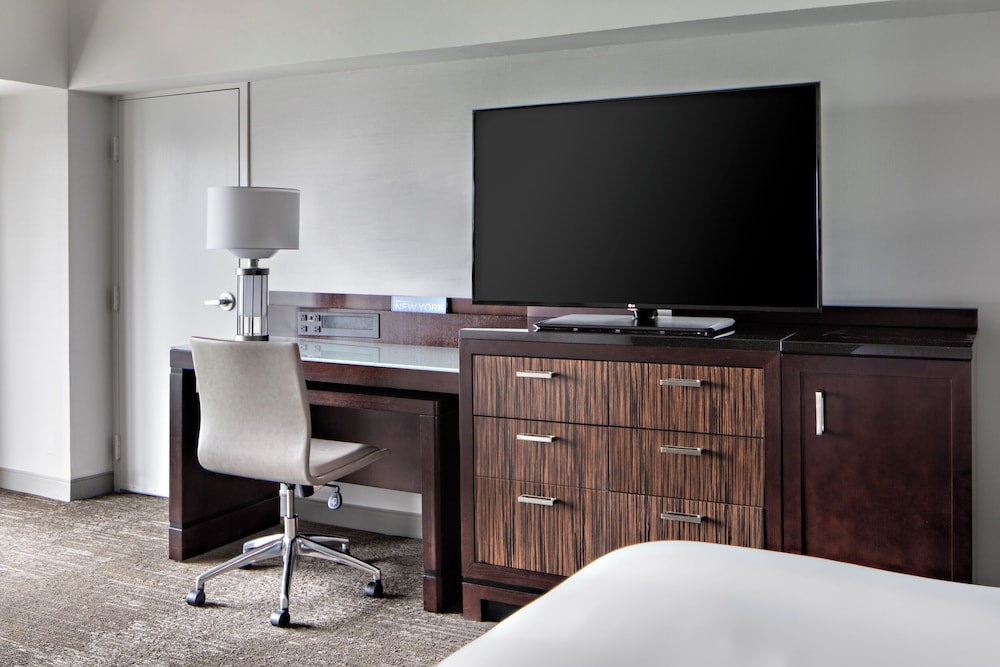 New York Marriott Marquis — Hotel rooms in New York City, New York State
