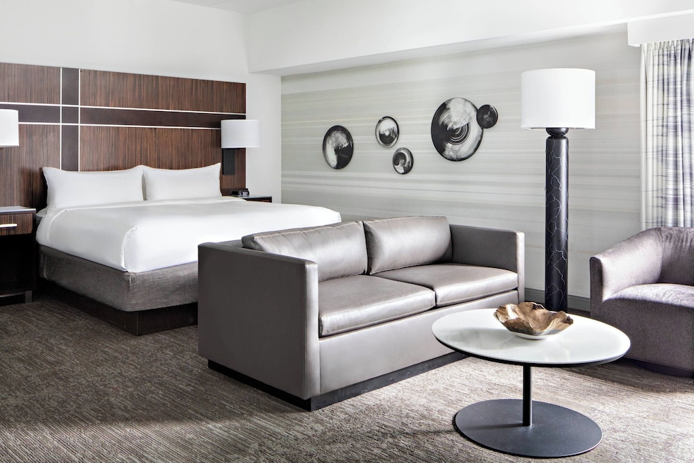New York Marriott Marquis — Hotel rooms in New York City, New York State