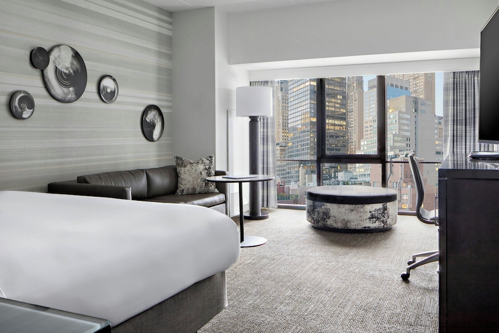 New York Marriott Marquis — Hotel rooms in New York City, New York State