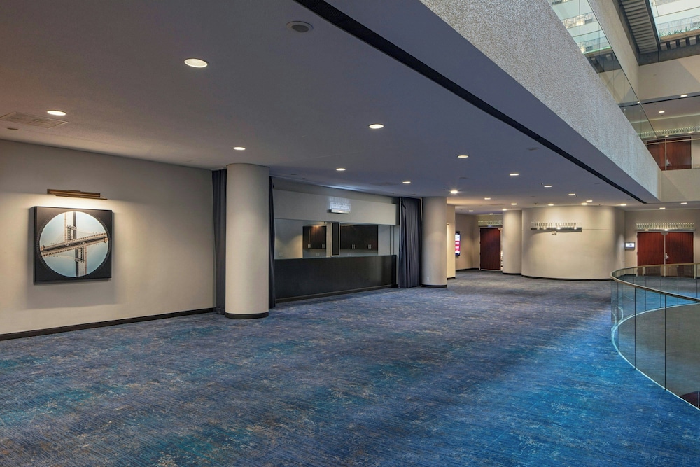 New York Marriott Marquis — Hotel building in New York City, New York State