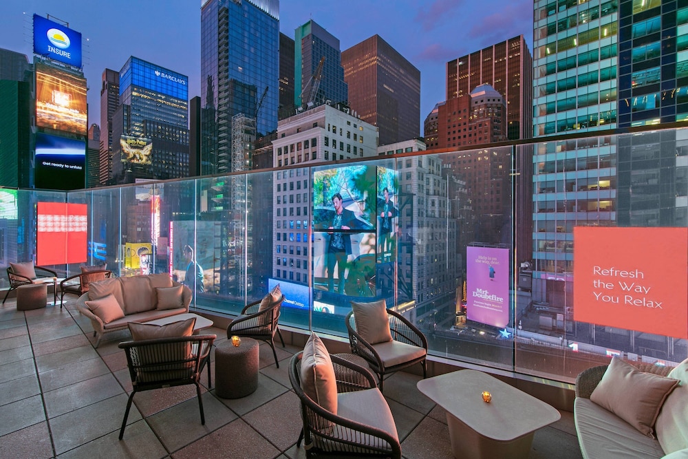 New York Marriott Marquis — Hotel rooms in New York City, New York State