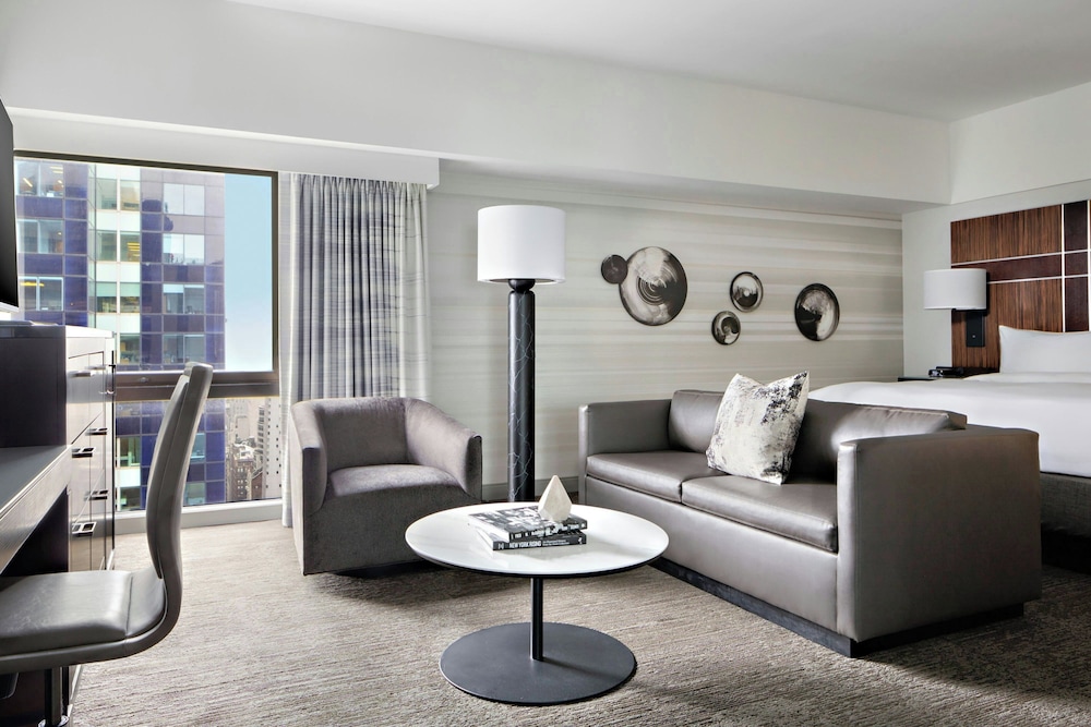 New York Marriott Marquis — Hotel rooms in New York City, New York State