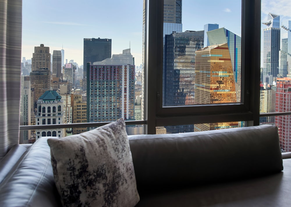 New York Marriott Marquis — Hotel rooms in New York City, New York State