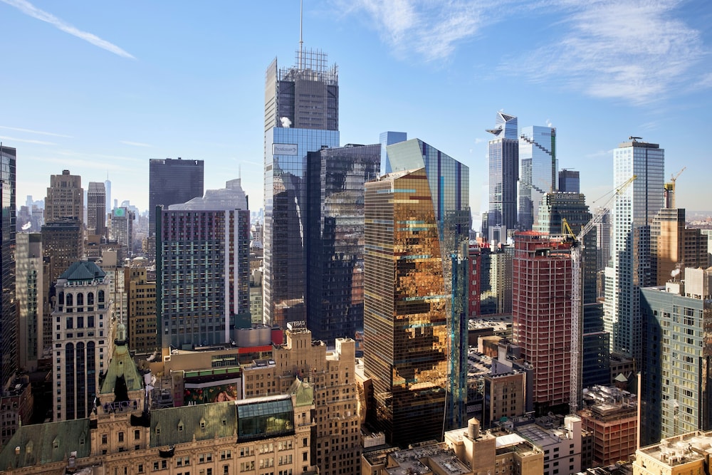 New York Marriott Marquis — Attractions in the area in New York City, New York State