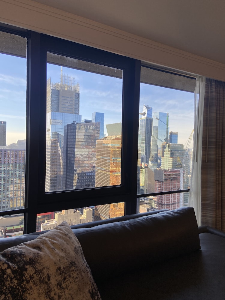 New York Marriott Marquis — Hotel rooms in New York City, New York State