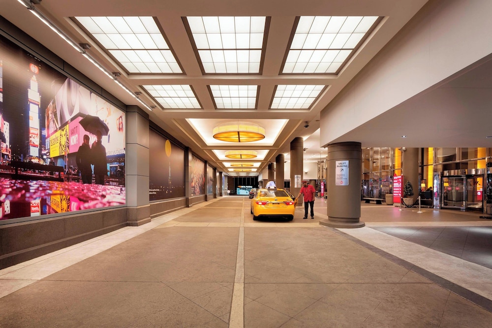 New York Marriott Marquis — Attractions in the area in New York City, New York State