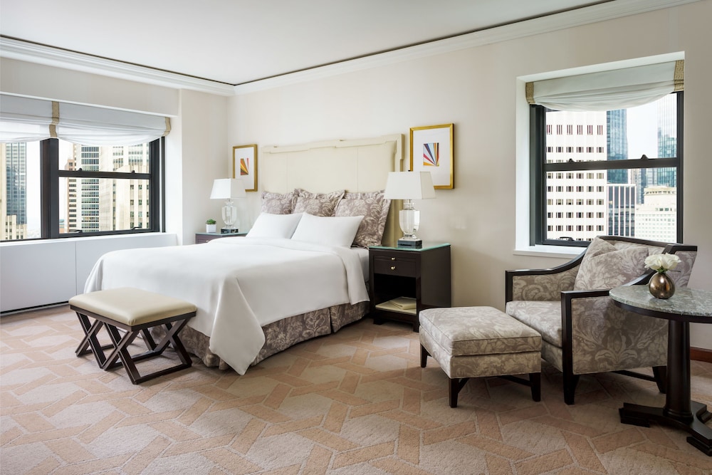 Lotte New York Palace — Hotel rooms in New York City, New York State