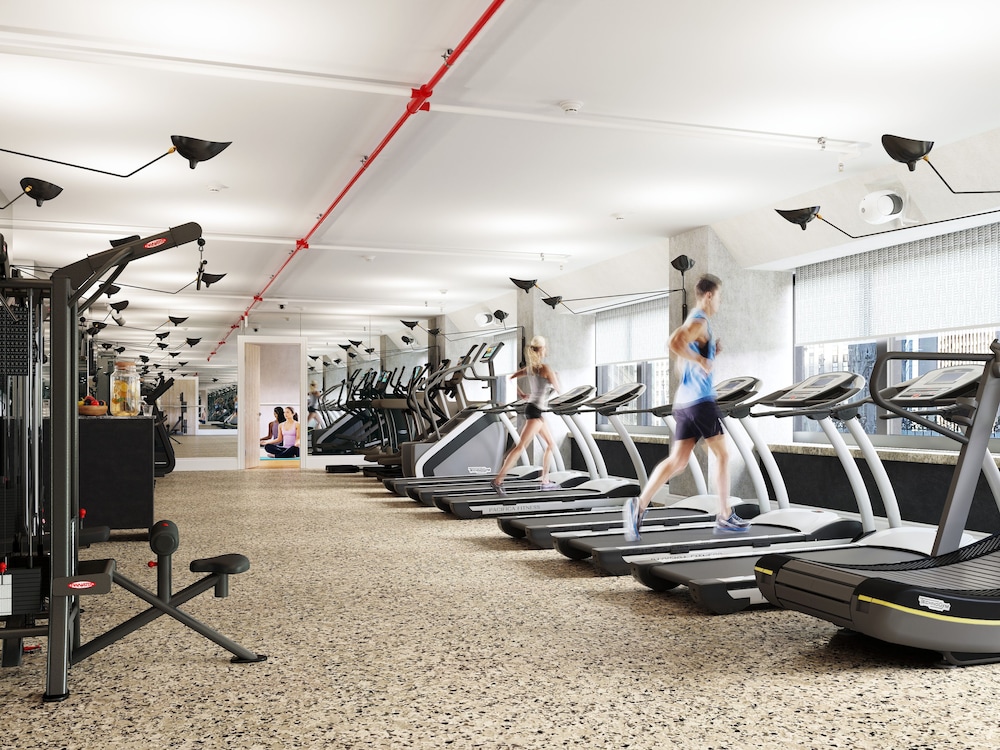 Lotte New York Palace — Sports & recreation in New York City, New York State