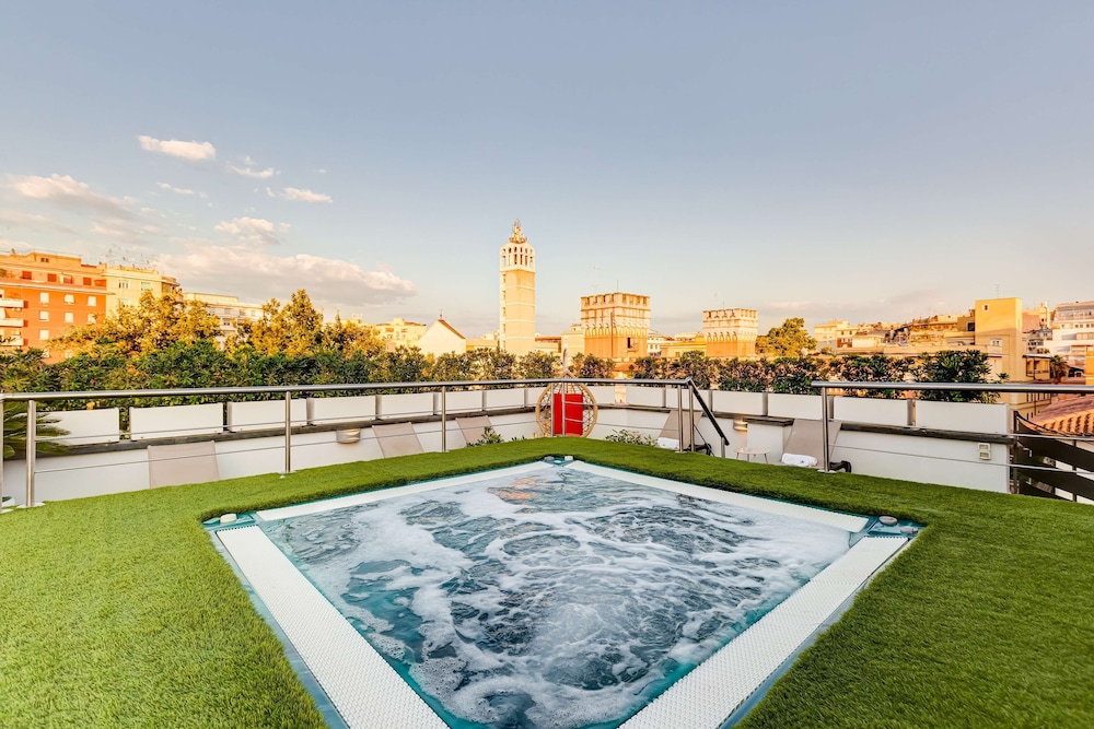 Best Western Cinemusic Hotel — Swimming pool in Rome, Lazio