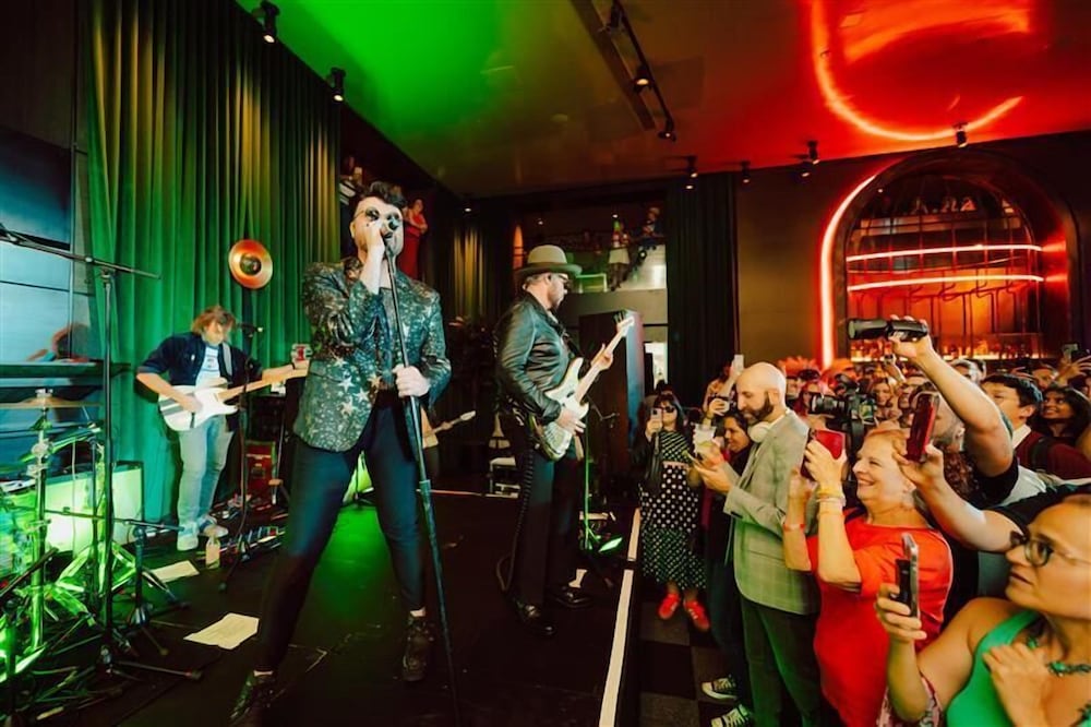 Paramount Times Square – A Generator Hotel — Attractions in the area in New York City, New York State
