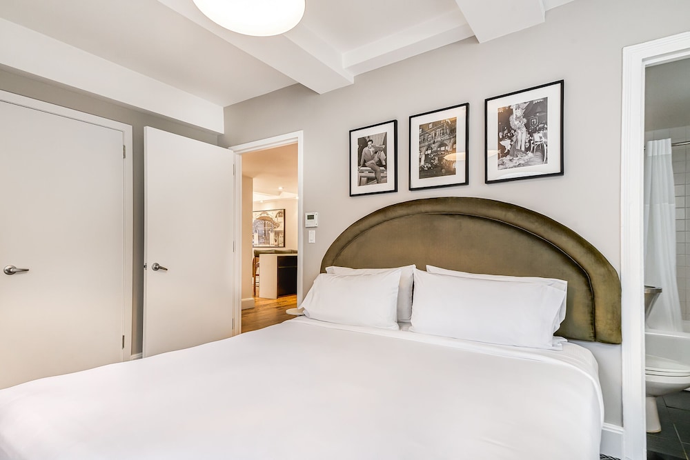 Paramount Times Square – A Generator Hotel — Hotel rooms in New York City, New York State