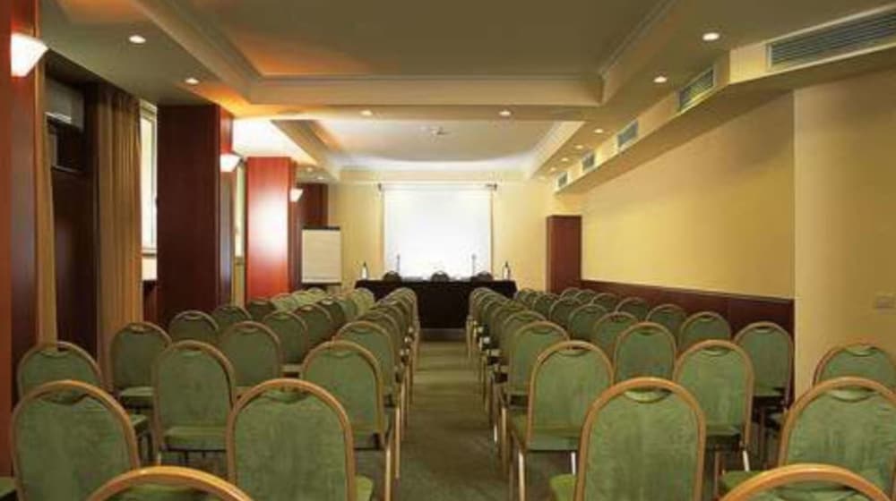 Hotel Colosseum — Hotel building in Rome, Lazio