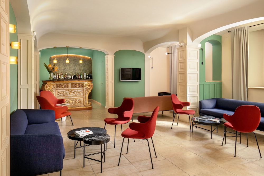 Hotel Colosseum — Restaurant & bars in Rome, Lazio