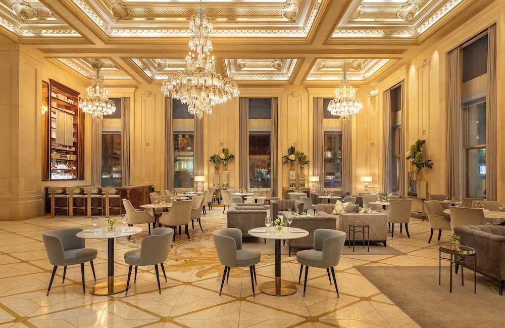 The Plaza, A Fairmont Hotel — Restaurant & bars in New York City, New York State