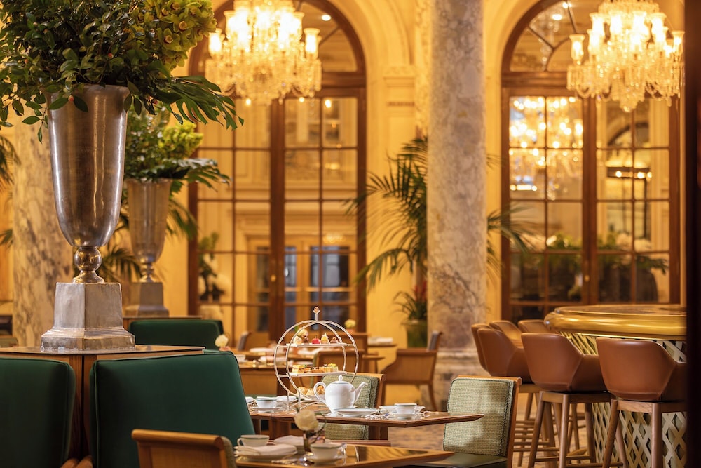 The Plaza, A Fairmont Hotel — Restaurant & bars in New York City, New York State