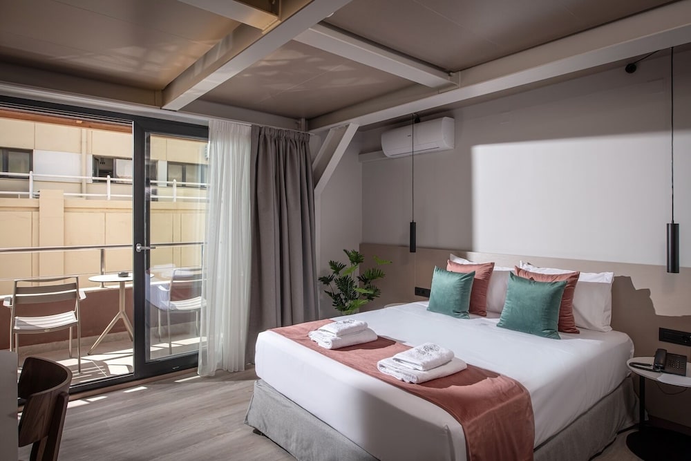 Infinity City Boutique Hotel — Hotel rooms in Heraklion