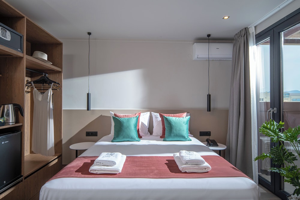 Infinity City Boutique Hotel — Hotel rooms in Heraklion