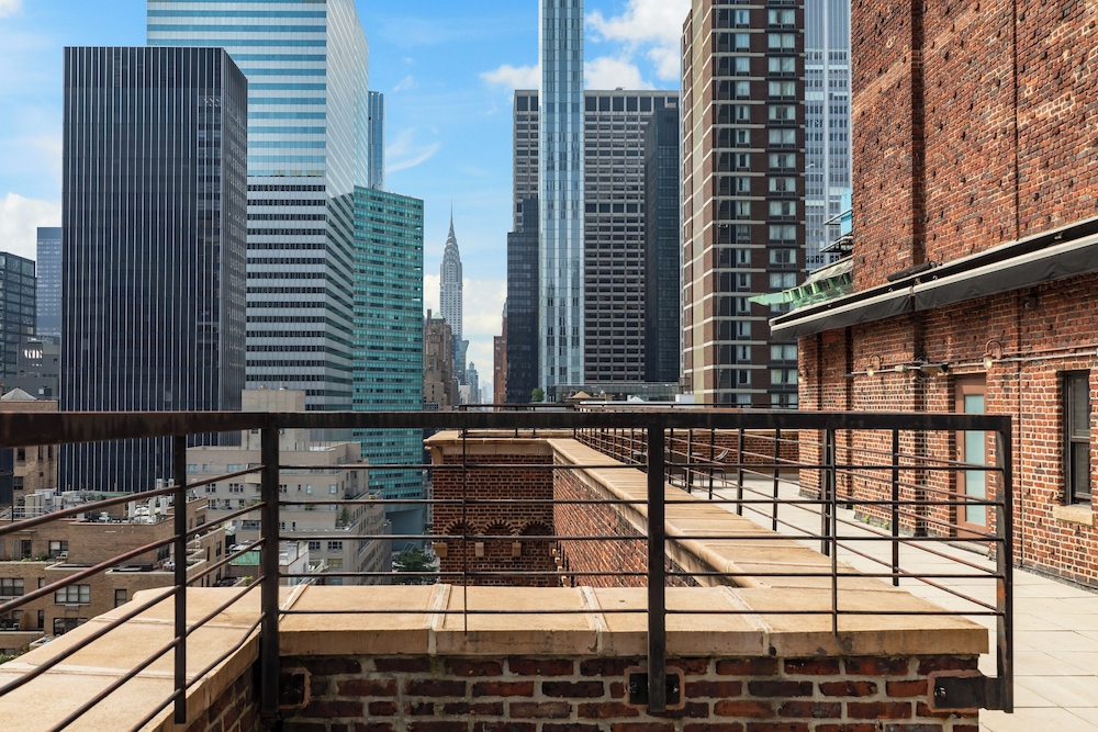 Hotel 57 — Hotel rooms in New York City, New York State