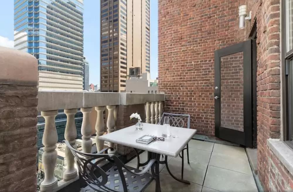 Hotel 57 — Hotel rooms in New York City, New York State