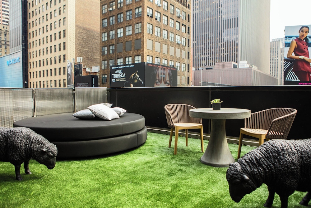 Renaissance New York Times Square Hotel by Marriott — Attractions in the area in New York City, New York State