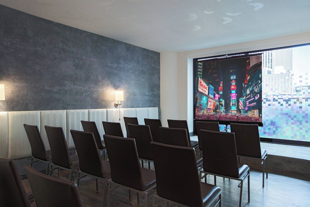 Renaissance New York Times Square Hotel by Marriott — Hotel building in New York City, New York State