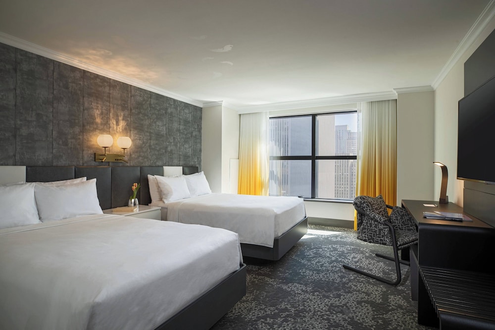 Renaissance New York Times Square Hotel by Marriott — Hotel rooms in New York City, New York State