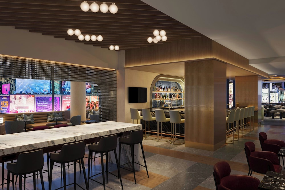 Renaissance New York Times Square Hotel by Marriott — Restaurant & bars in New York City, New York State