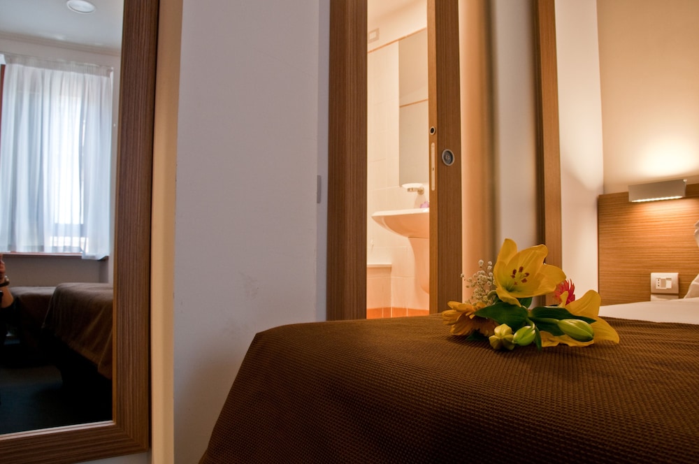 Hotel Concordia — Hotel rooms in Rome, Lazio