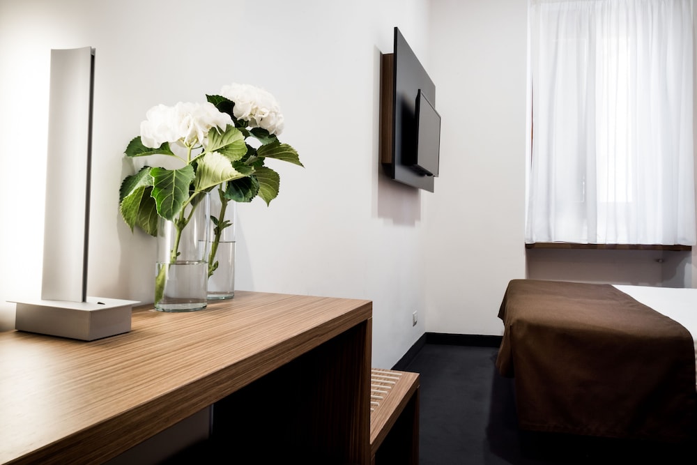 Hotel Concordia — Hotel rooms in Rome, Lazio