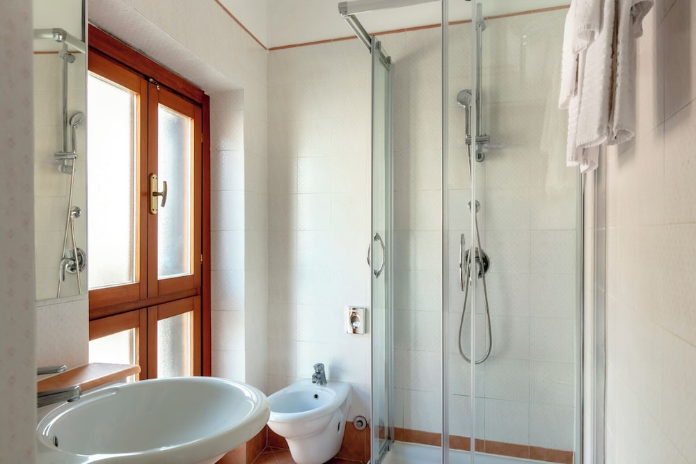 Hotel Concordia — Hotel rooms in Rome, Lazio