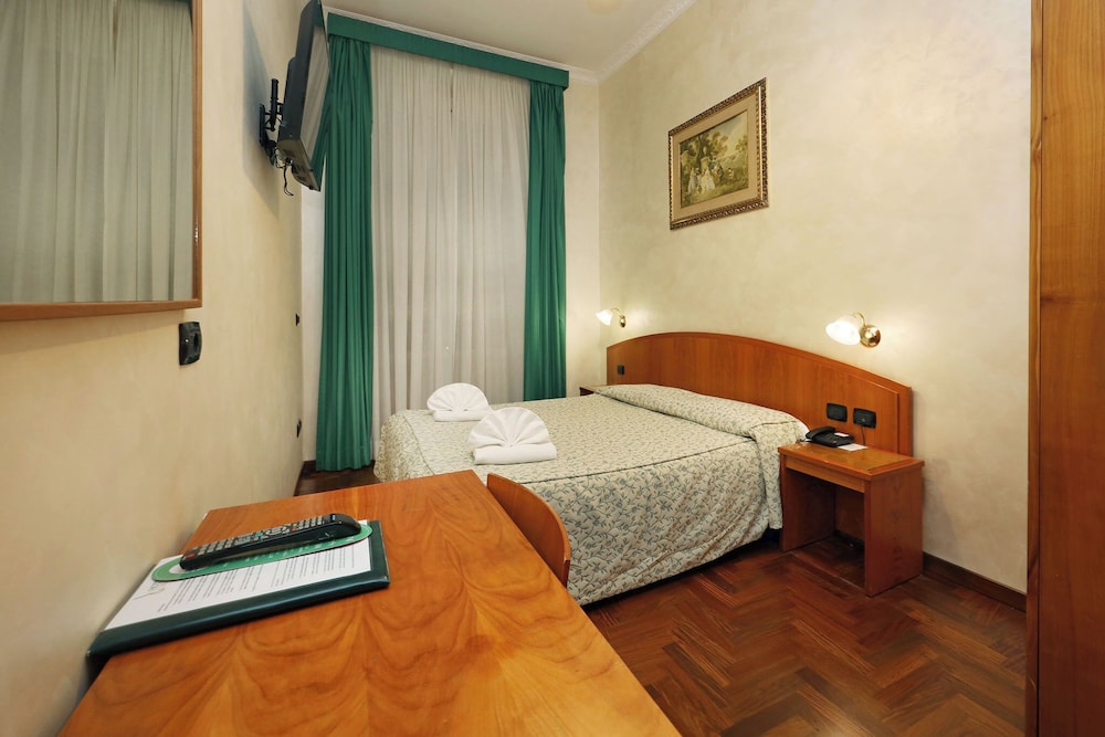 Hotel Corot — Hotel rooms in Rome, Lazio