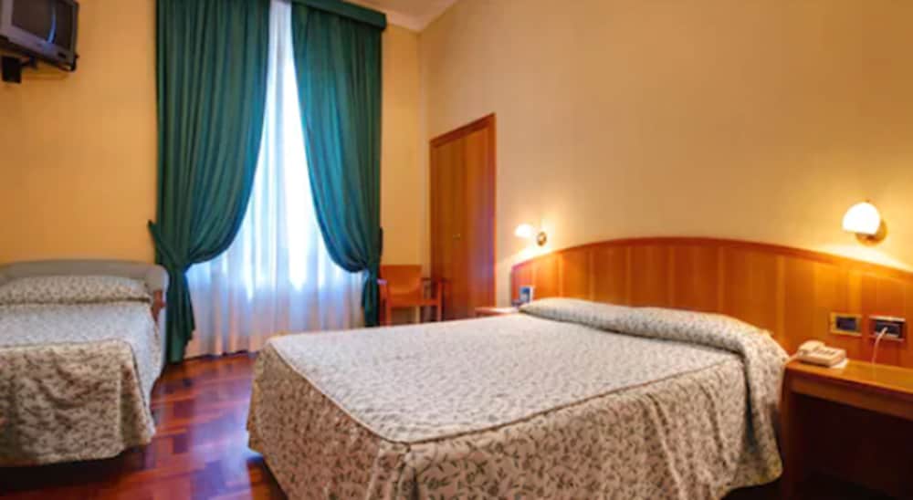 Hotel Corot — Hotel rooms in Rome, Lazio