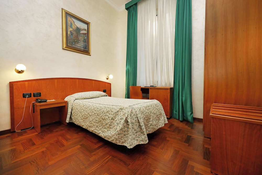 Hotel Corot — Hotel rooms in Rome, Lazio